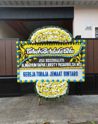 Papan Bunga Duka di Siluq Ngurai
